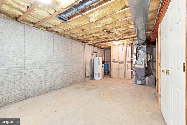 128 SUNFLOWER DR, Kearneysville, WV 25430