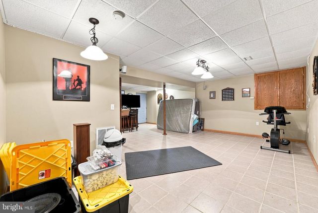 128 SUNFLOWER DR, Kearneysville, WV 25430