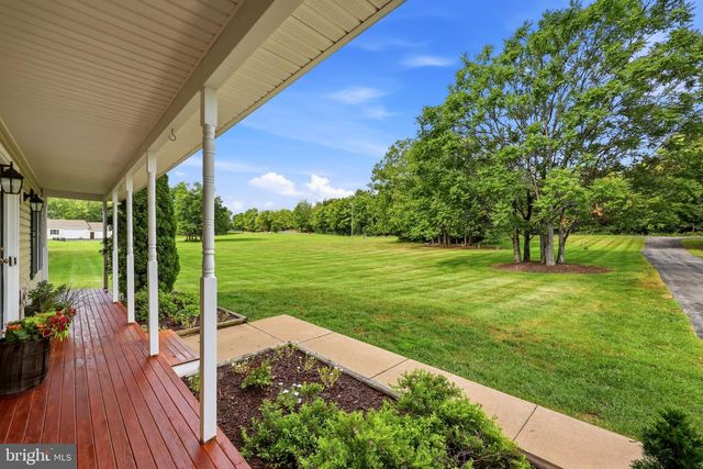 128 SUNFLOWER DR, Kearneysville, WV 25430