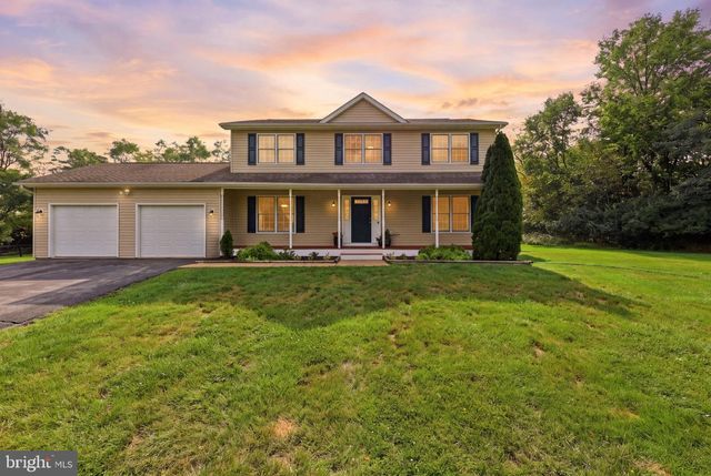 128 SUNFLOWER DR, Kearneysville, WV 25430