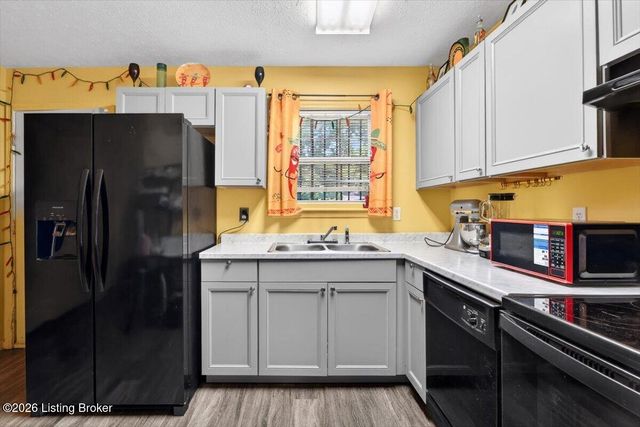 2217 Woodland Ave, Louisville, KY 40210