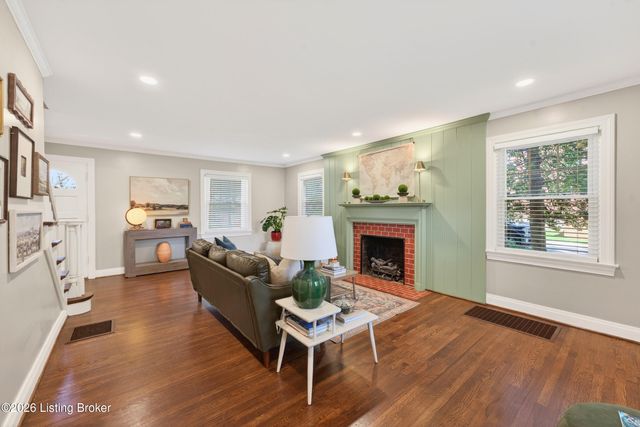 2332 Brighton Dr, Louisville, KY 40205
