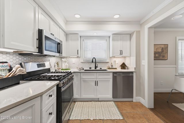 2332 Brighton Dr, Louisville, KY 40205