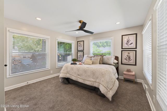 2332 Brighton Dr, Louisville, KY 40205