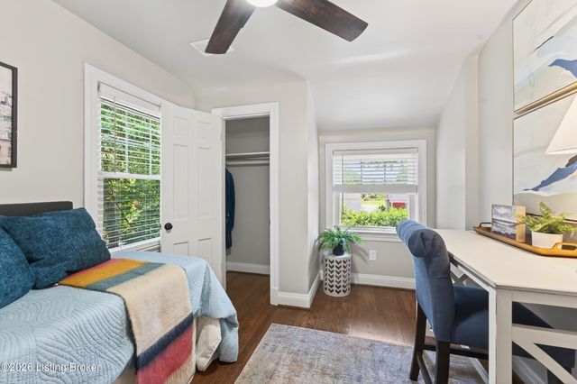 2332 Brighton Dr, Louisville, KY 40205