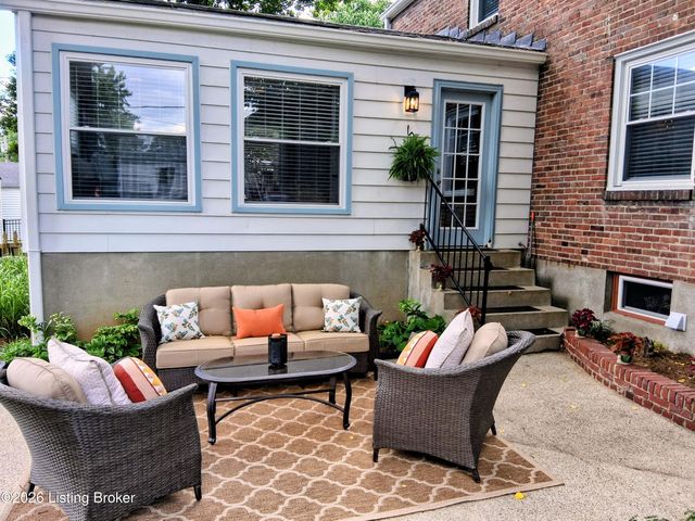 2332 Brighton Dr, Louisville, KY 40205