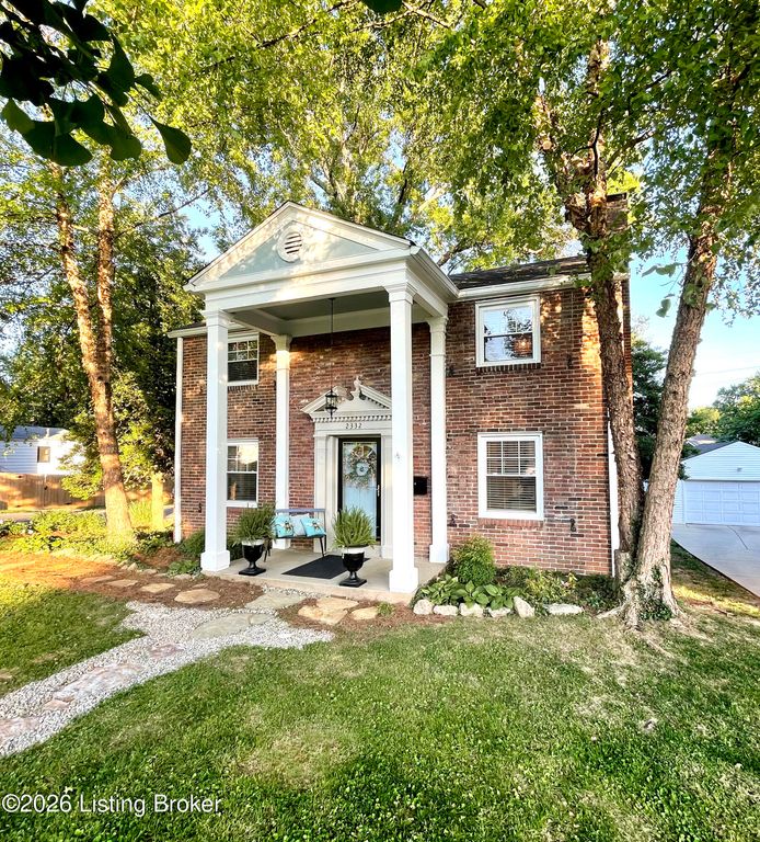 2332 Brighton Dr, Louisville, KY 40205