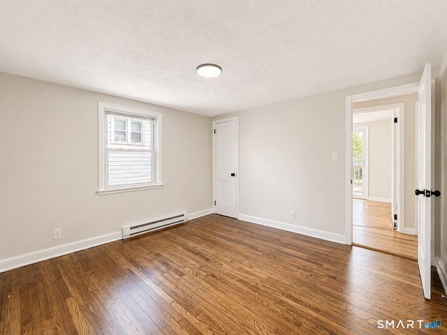 6 Peach Street, Waterbury, CT 06708