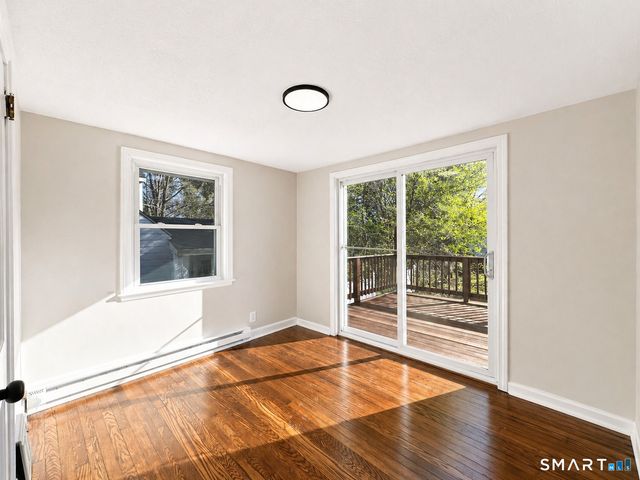 6 Peach Street, Waterbury, CT 06708