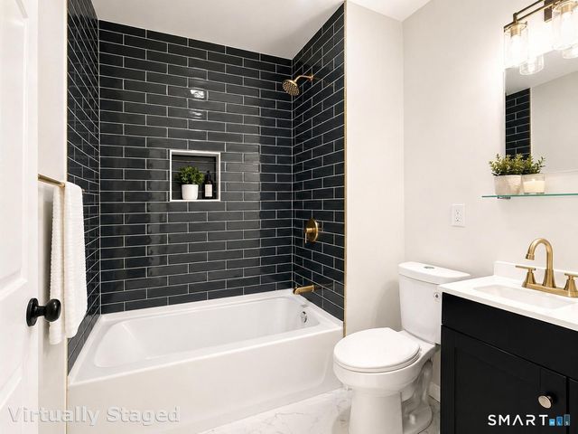 6 Peach Street, Waterbury, CT 06708