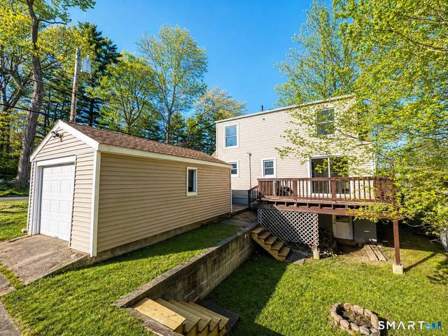 6 Peach Street, Waterbury, CT 06708
