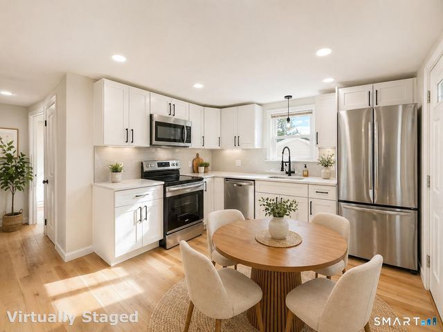 6 Peach Street, Waterbury, CT 06708