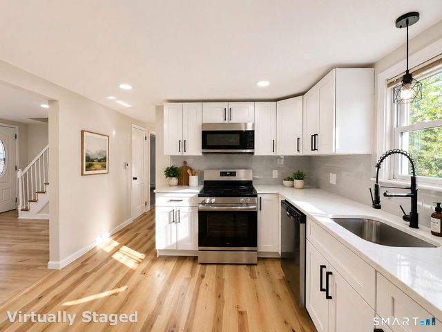 6 Peach Street, Waterbury, CT 06708