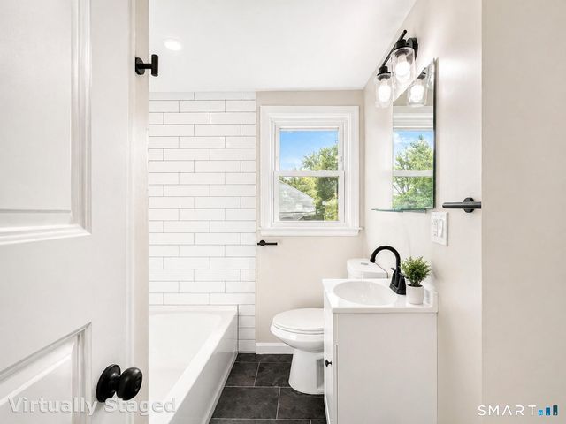 6 Peach Street, Waterbury, CT 06708