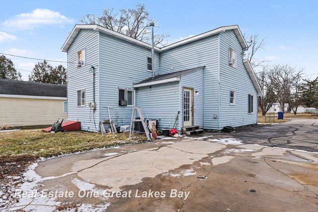 2216 Allison Street, Buena Vista Twp, MI 48601