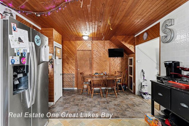 2216 Allison Street, Buena Vista Twp, MI 48601