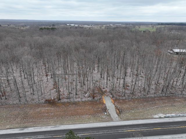 6072 New Highway 7, Santa Fe, TN 38482