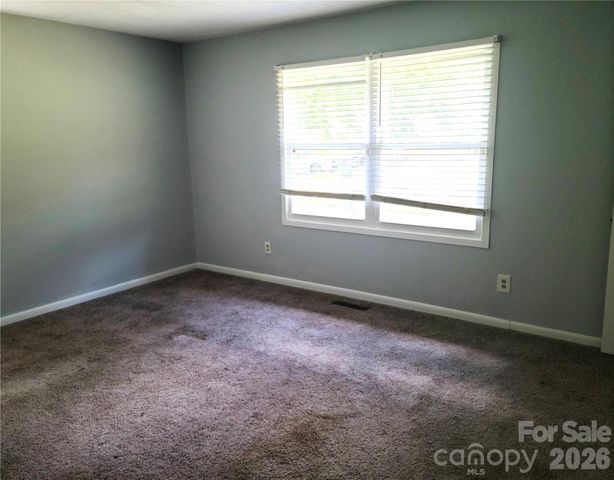 2230 Kenwood Drive, Kannapolis, NC 28081