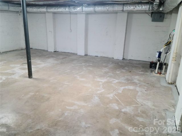 2230 Kenwood Drive, Kannapolis, NC 28081