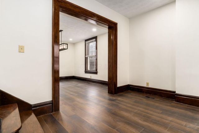 61 Sherman Avenue, Columbus, OH 43205