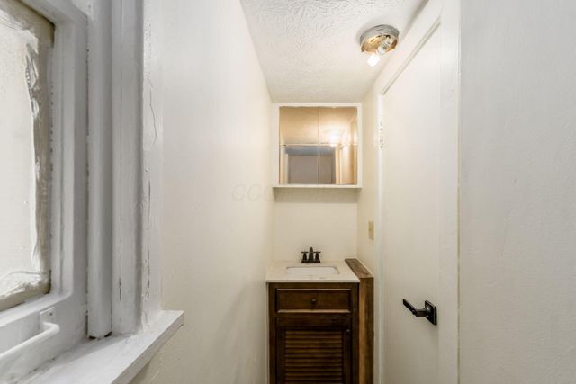 61 Sherman Avenue, Columbus, OH 43205