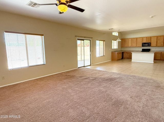 3429 W Mineral Butte Drive, San Tan Valley, AZ 85144