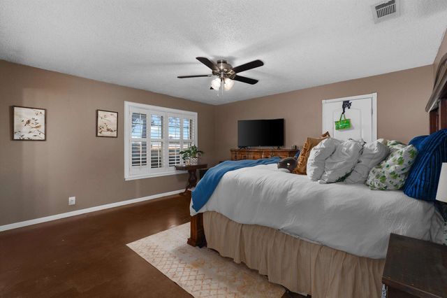 447 Berea 3, Jefferson, TX 75657