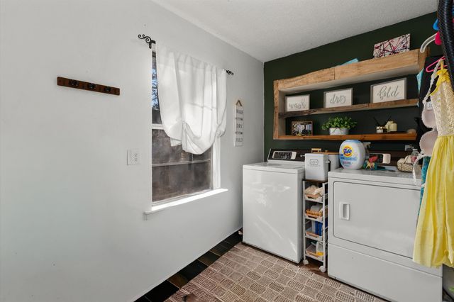 447 Berea 3, Jefferson, TX 75657