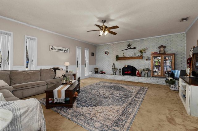 447 Berea 3, Jefferson, TX 75657