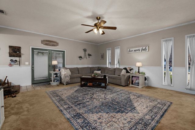 447 Berea 3, Jefferson, TX 75657