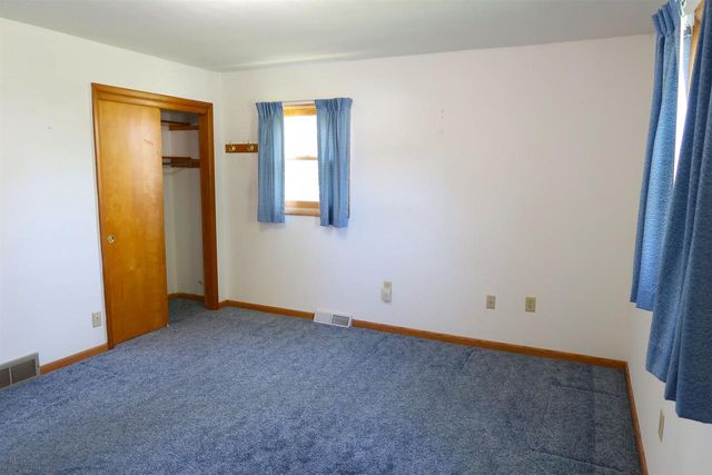 716 E Holum Street, Deforest, WI 53532