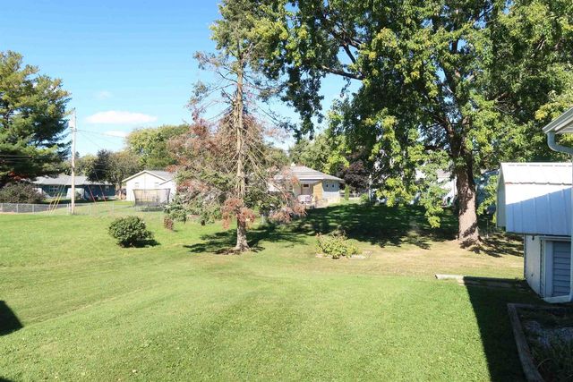 716 E Holum Street, Deforest, WI 53532