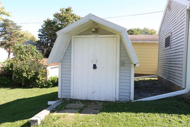 716 E Holum Street, Deforest, WI 53532