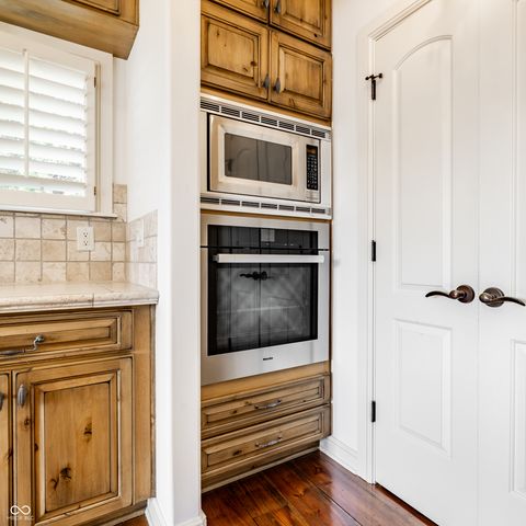 1863 Hourglass Drive, Carmel, IN 46032