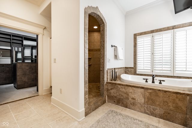 1863 Hourglass Drive, Carmel, IN 46032