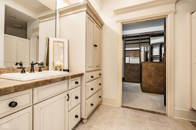 1863 Hourglass Drive, Carmel, IN 46032