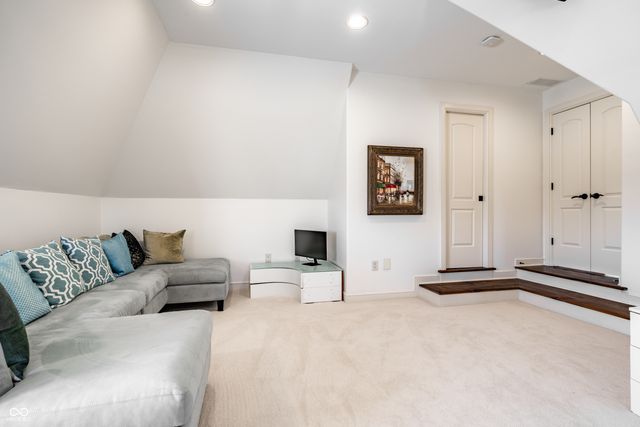 1863 Hourglass Drive, Carmel, IN 46032