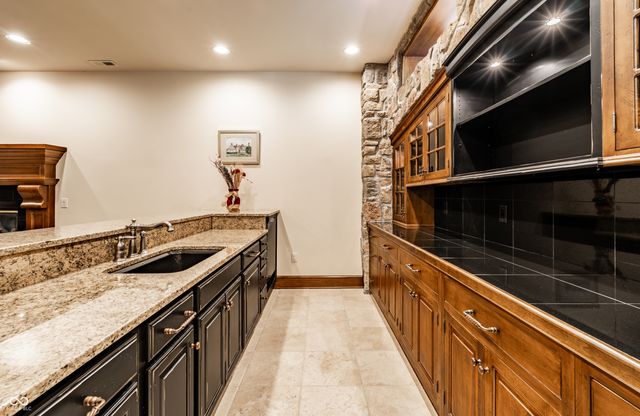 1863 Hourglass Drive, Carmel, IN 46032