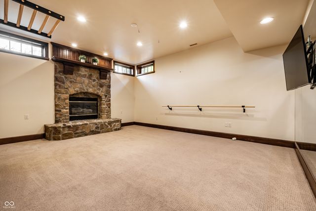 1863 Hourglass Drive, Carmel, IN 46032