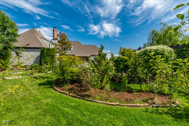 1863 Hourglass Drive, Carmel, IN 46032