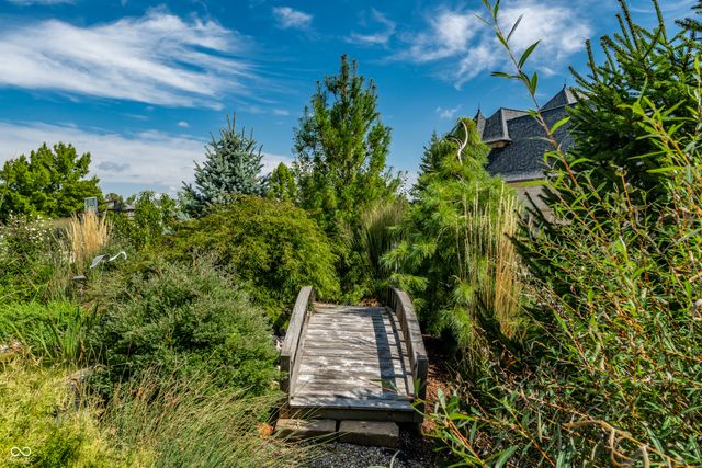 1863 Hourglass Drive, Carmel, IN 46032