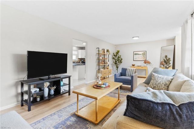 953 Carriage Hill RD, Virginia Beach, VA 23452