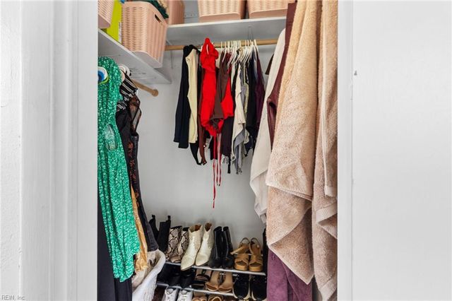 953 Carriage Hill RD, Virginia Beach, VA 23452