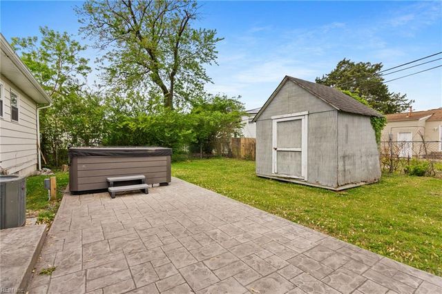 953 Carriage Hill RD, Virginia Beach, VA 23452