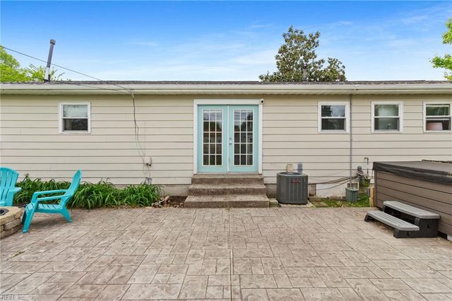 953 Carriage Hill RD, Virginia Beach, VA 23452