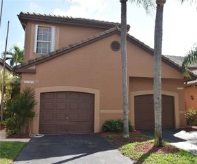 1402 Veracruz Ln, Weston, FL 33327
