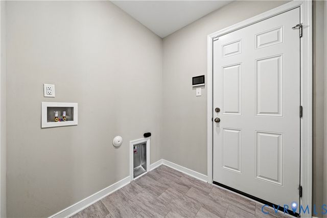 10484 Meyers Park Dr, Ashland, VA 23005