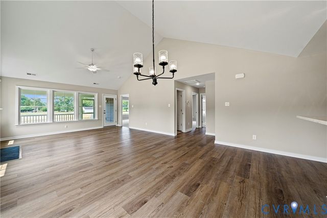 10484 Meyers Park Dr, Ashland, VA 23005
