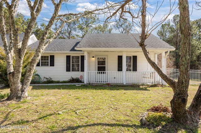 200 Bell Creek Drive, Beaufort, NC 28516