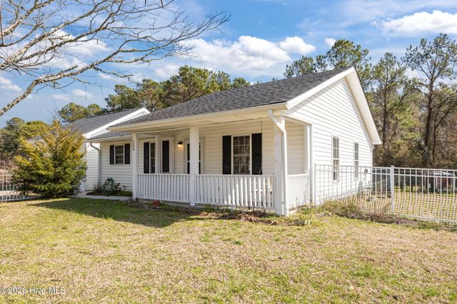 200 Bell Creek Drive, Beaufort, NC 28516